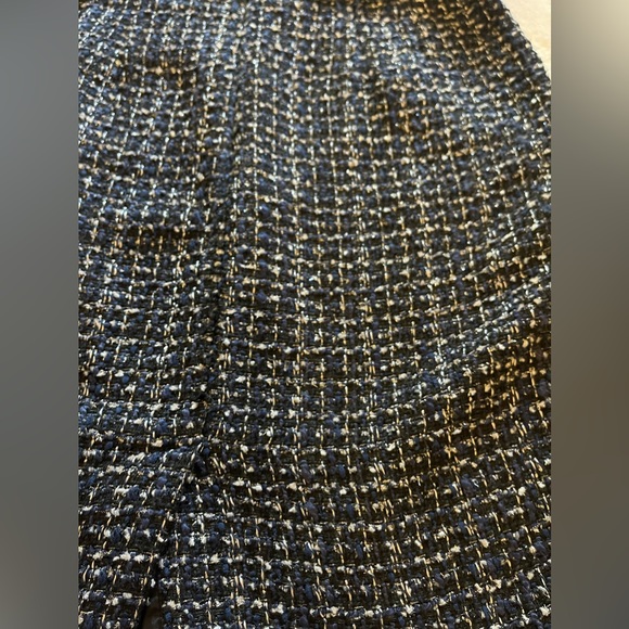 DKNY//Women's Metallic Tweed Straight, Pencil Skirt//Sz 12 - Picture 8 of 11